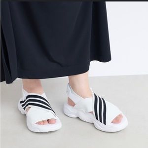 NWT Adidas Originals Magmur Sandals Size Women’s US 6 1/2